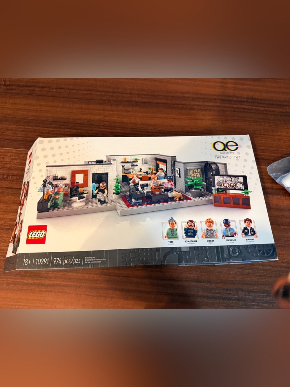 LEGO 10291 Queer Eye The Fab 5 Loft Building Set w/ Box